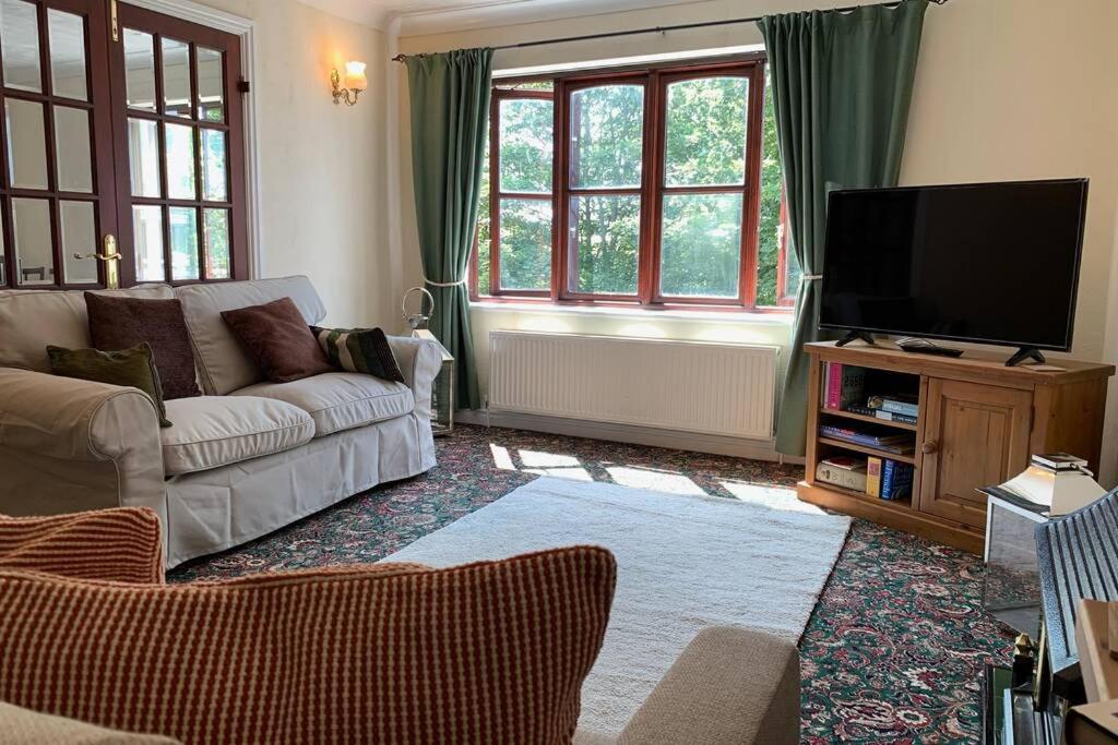 A Charming, Spacious 2 Bedroom Apartment In Lytham Lytham St Annes Kültér fotó